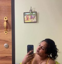 Esha - Acompañantes transexual in Bangalore