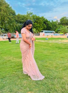 Esha - Acompañantes transexual in Bangalore Photo 4 of 5