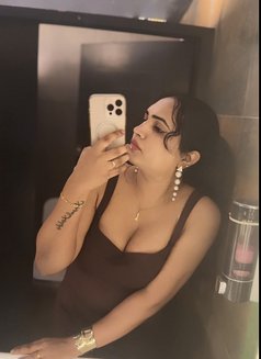 Esha - Transsexual escort in Bangalore Photo 6 of 7
