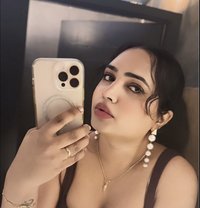 Esha - Acompañantes transexual in Bangalore