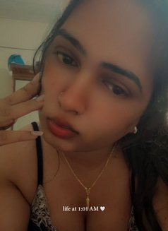 Esha - Transsexual escort in Bangalore Photo 7 of 8