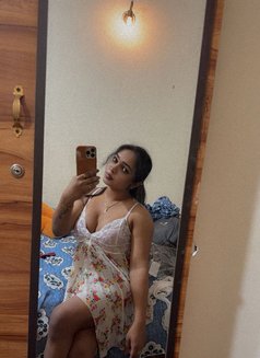 Esha - Transsexual escort in Bangalore Photo 10 of 10