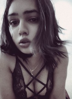 Esha - Transsexual escort in Bangalore Photo 9 of 16