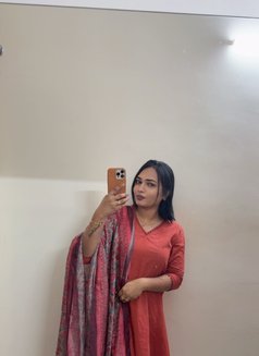 Esha - Transsexual escort in Bangalore Photo 16 of 16