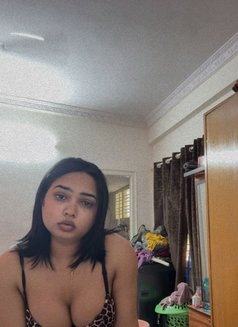 Esha - Acompañantes transexual in Bangalore Photo 10 of 14