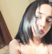 8 inch Esha - Acompañantes transexual in Bangalore