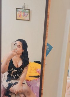 Esha - Transsexual escort in Hyderabad Photo 4 of 8