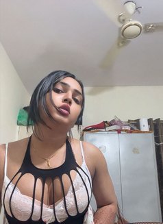 Esha - Acompañantes transexual in Pune Photo 1 of 7