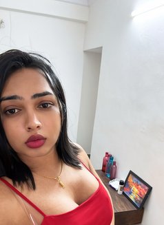 Esha - Acompañantes transexual in Pune Photo 6 of 7