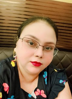 Esha Kaur→elegant. Discreet. Unforgettable - escort in Kolkata Photo 5 of 9