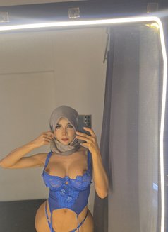Esha Roses - Transsexual escort in Kuala Lumpur Photo 3 of 11