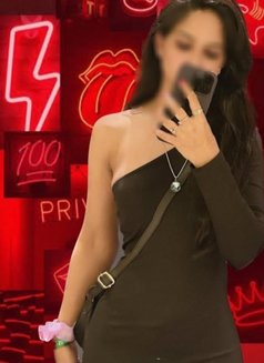 Esha Top Models Escort - puta in Mumbai Photo 2 of 2