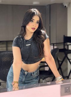 Esha Vip Model - escort in Dubai Photo 2 of 4