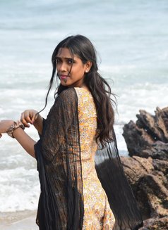 Eshaa - Transsexual escort in Hyderabad Photo 6 of 7
