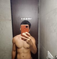 Eshan Vip Boy - Male adult performer in Colombo