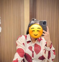 Eshani - escort in Colombo