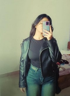 Eshika - puta in Gurgaon Photo 1 of 1