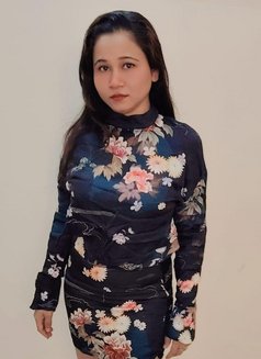 Eshita Indian Model - escort in Ajmān Photo 1 of 2