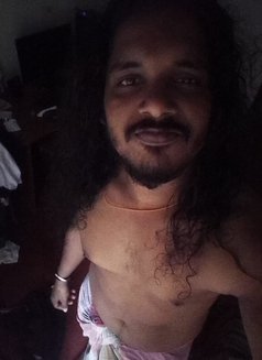 Eshmi - Mature,Discreet, and Irresistibl - Male escort in Colombo Photo 3 of 5