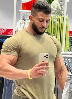 Eslam - Male escort in Dubai Photo 3 of 4