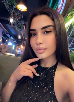 Esma - escort in Doha Photo 9 of 9