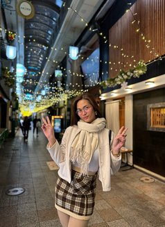 Esme GFE - escort in Makati City Photo 9 of 17