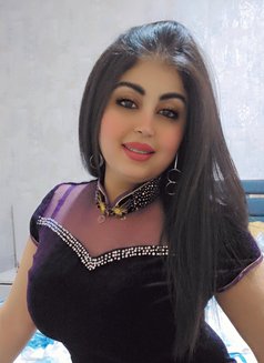 Esraa - escort in Amman Photo 2 of 10