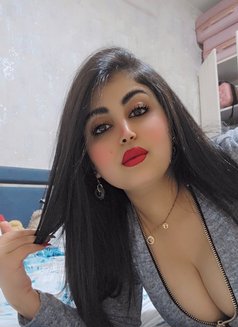Esraa - escort in Amman Photo 4 of 10
