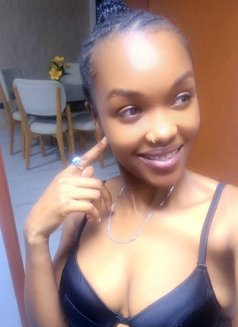 Essy - escort in Muscat Photo 1 of 2