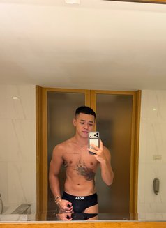 Est - masseur in Phuket Photo 6 of 10