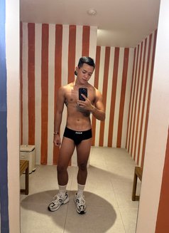 Est - Masajista in Phuket Photo 1 of 30