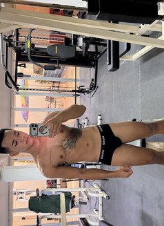 Est - masseur in Phuket Photo 1 of 28