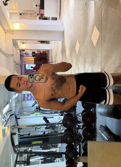 Est - masseur in Phuket Photo 28 of 28