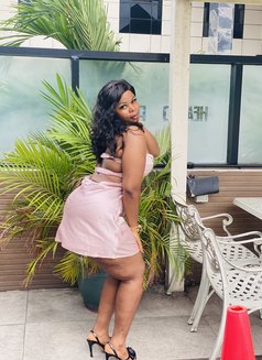Estacy - masseuse in Lagos, Nigeria Photo 1 of 5