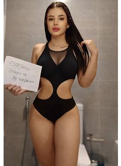 Estefania - puta in Muscat Photo 7 of 10