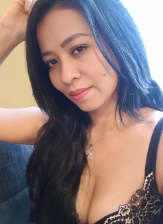 Estella Ortaliz - escort in Manila Photo 5 of 15