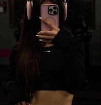 Estelle - Transsexual escort in Dubai