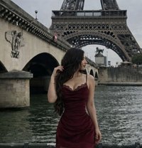 Ester - escort in Riyadh