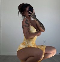 Esther - escort in Tokyo