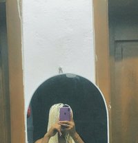 Esther Gold - puta in Lagos, Nigeria