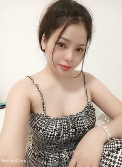 Esuly - escort in Muscat Photo 4 of 4