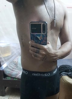 Ethan - Acompañantes masculino in Dhaka Photo 2 of 3