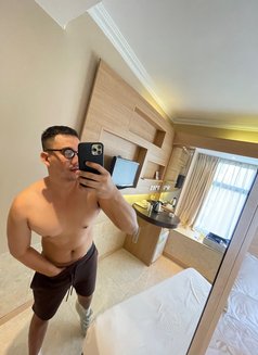 Ethan - Male escort in Kuala Lumpur Photo 2 of 4