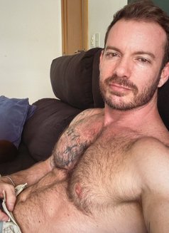 Ethan - Male escort in Paris Photo 1 of 1