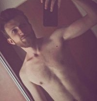 Ethan Italian - Male escort in Abu Dhabi