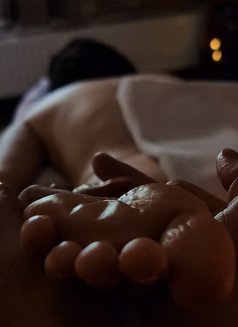 Ethan, Masseur for Women (Ladies Only) - Male escort in Dubai Photo 9 of 16