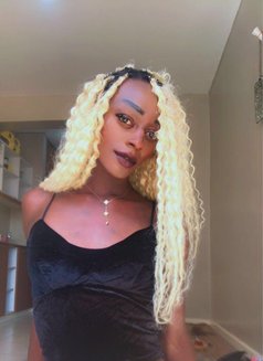 Ethiopian sauce - Transsexual escort in Nairobi Photo 7 of 7