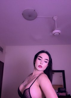 IVON “Ladyboy” - Acompañantes transexual in Ajmān Photo 11 of 11