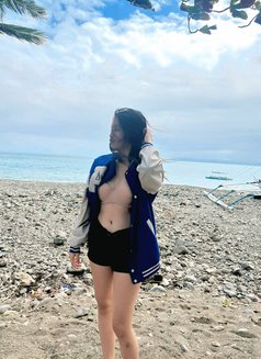 Eunice Collado - escort in Manila Photo 3 of 6