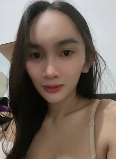 Eunice - Transsexual escort in Manila Photo 1 of 9